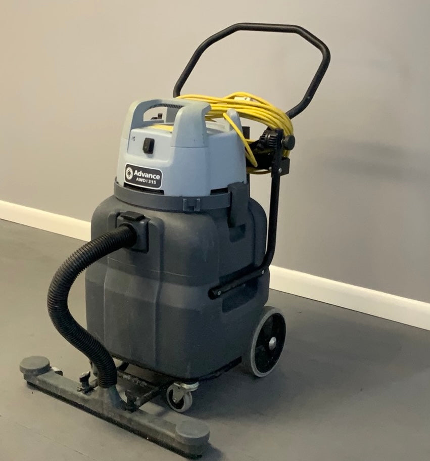 Advance AWD 315 wet dry vacuum