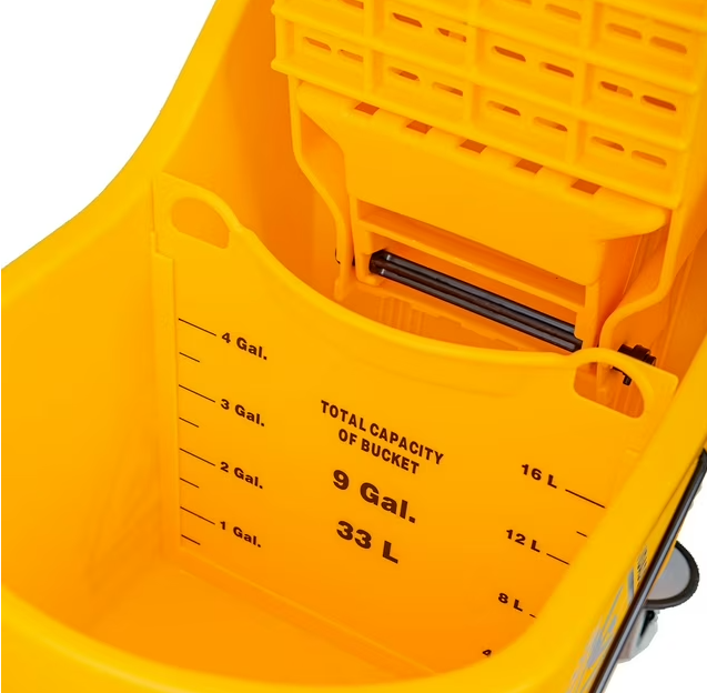 Member's Mark Commercial Mop Bucket with Wringer